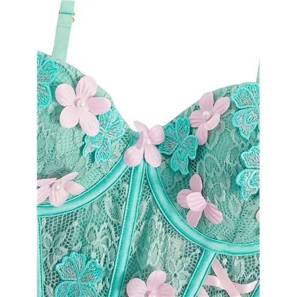 WDIRARA Women's Floral Lace Embroidered Push Up Garter Lingerie Set